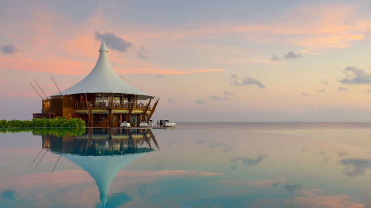 Embrace Unrivaled and Elegant Overwater Dining at Baros Maldives 