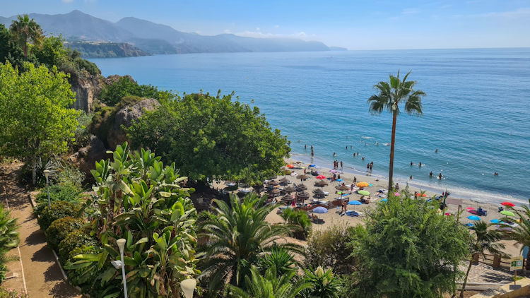 5 Reasons Why Many Wealthy People Settle in Costa del Sol