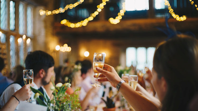 How to Plan Your High-End Wedding, Engagement Party or Honeymoon