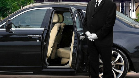 The Ultimate Guide to Choosing the Best Chauffeur Service in London