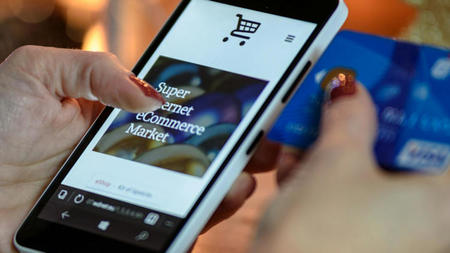 Top E-Commerce Trends Reshaping Online Retail in 2025