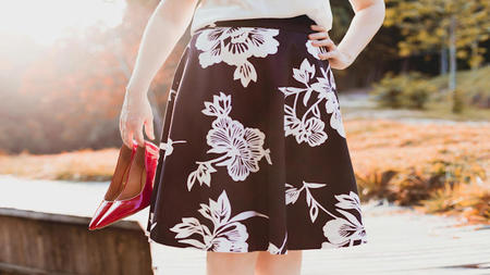 How to Style Designer Skirts Effortlessly for Luxury Travel Days