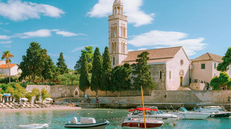 5 Reasons to Choose Island Hvar: The Adriatic’s Timeless Luxury Gem