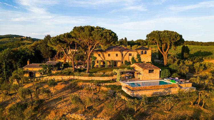 Where Luxury Travelers Are Escaping This Fall 2025