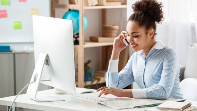 Why High-End Travel Consultants Choose US LLCs for International Clients