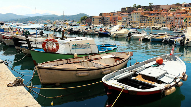 2026 Travel Trend: Authentic, Local-Focused Rentals in Charming Ports