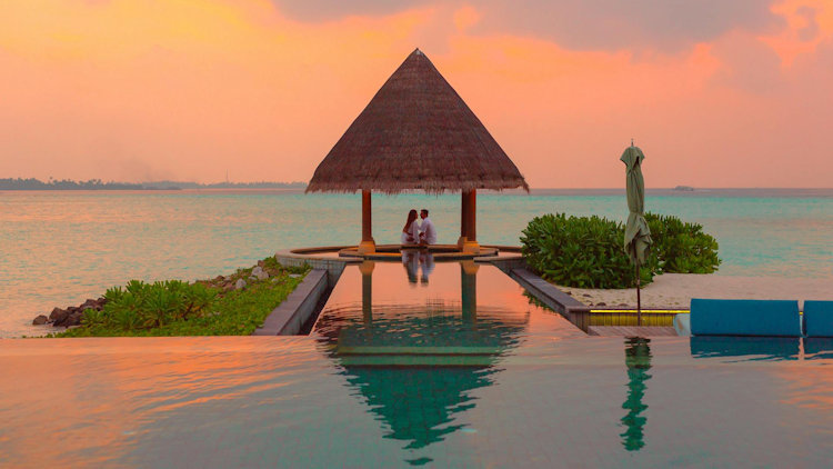 How to Plan a Luxury Honeymoon That Stays Within Budget