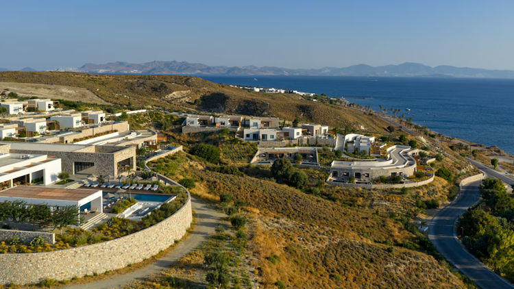 KOIA Welcomes 2026 Season with Sea-View Suites and a Contemporary Greek Dining Experience