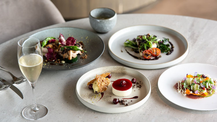 Understanding the Seamless Luxury Dining Experience