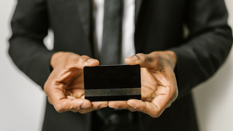 6 Scenarios That Will Make a Black Credit Card Worth Owning in 2026
