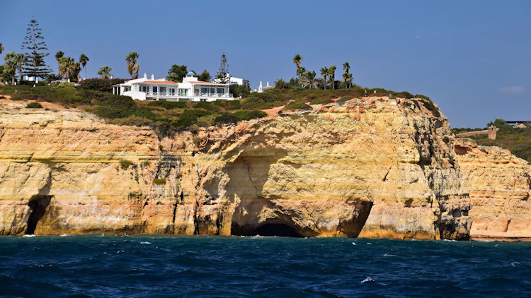 How to Choose a Coastal Villa You Will Love Beyond the View