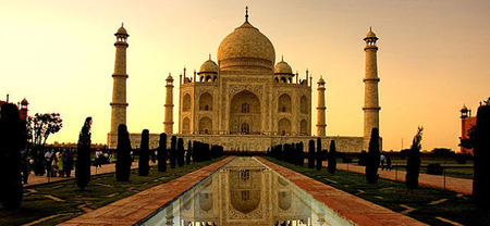 Smithsonian Journeys Announces 2011 Around the World Private Jet Tour