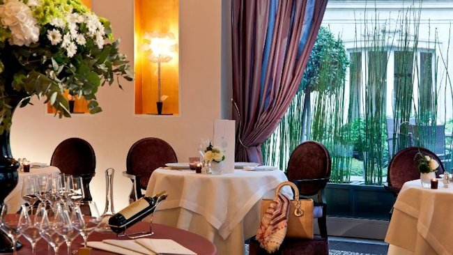 Paris' Hotel Fouquet's BarriÃ¨re Restaurant Wins Michelin Star 
