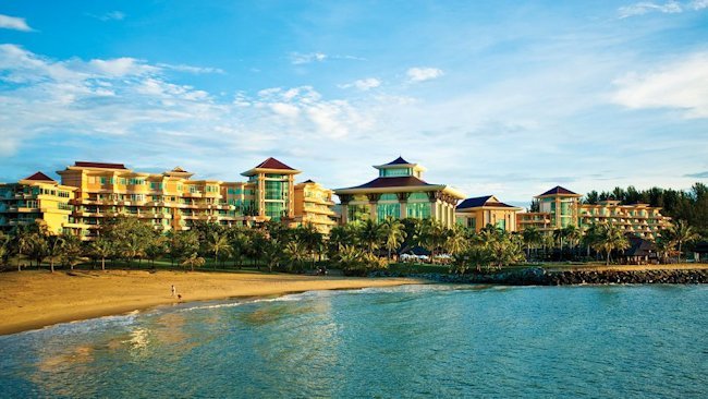 Brunei's Opulent Empire Hotel and Country Club Unveils Stunning New Seafront Restaurant