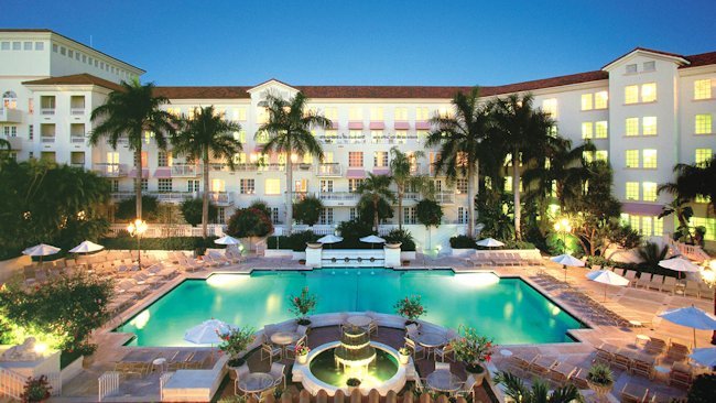 Turnberry Isle Miami Invites Travelers for Holidays in the Tropics