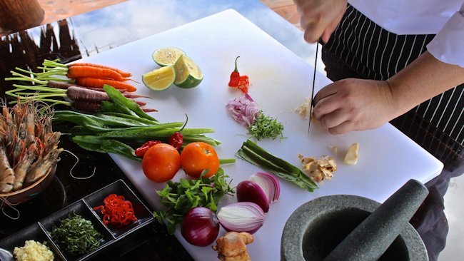 Fiji's Laucala Island Offers Customized Organic Cooking Classes 