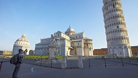 Plans to turn Leaning Tower of Pisa into luxury hotel