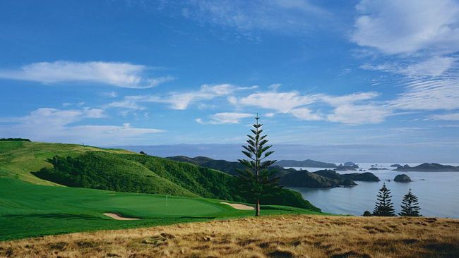 Ultimate 44-day New Zealand-Hawaii Luxury Adventure $83k