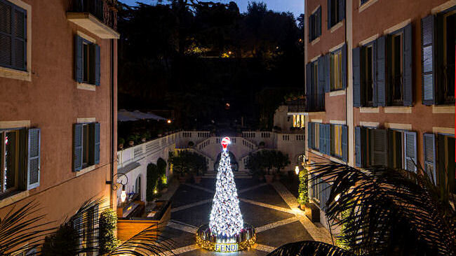 Rome's Hotel de Russie Displays FENDI Christmas Tree 