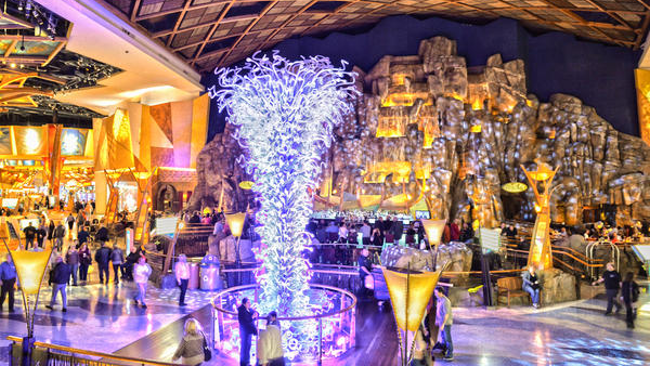 Mohegan Sun Celebrates 20th Anniversary with 50+ Star-Studded Events 