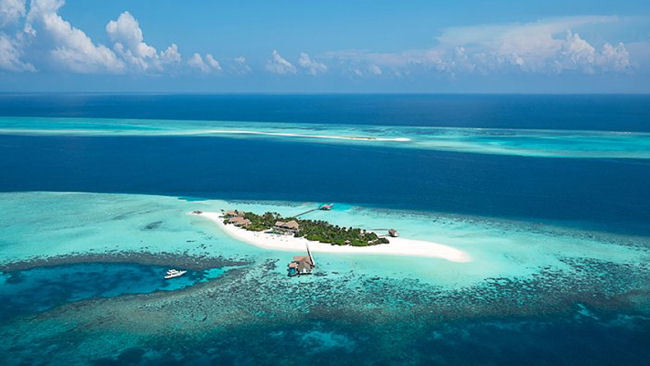 Four Seasons Maldives Protects Threatened Biosphere