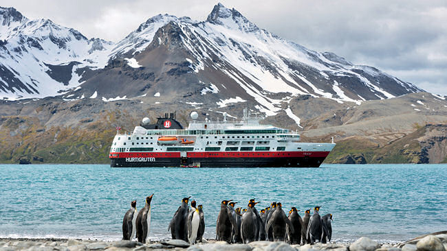 Hurtigruten Invites Travelers to Explore Antarctica 