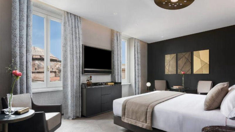 The Pantheon Iconic Rome Hotel Welcomes Guests to the Heart of the Eternal City