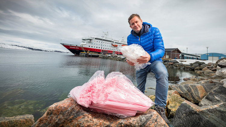 Hurtigruten to Cut Single-Use Plastics by Summer 2018