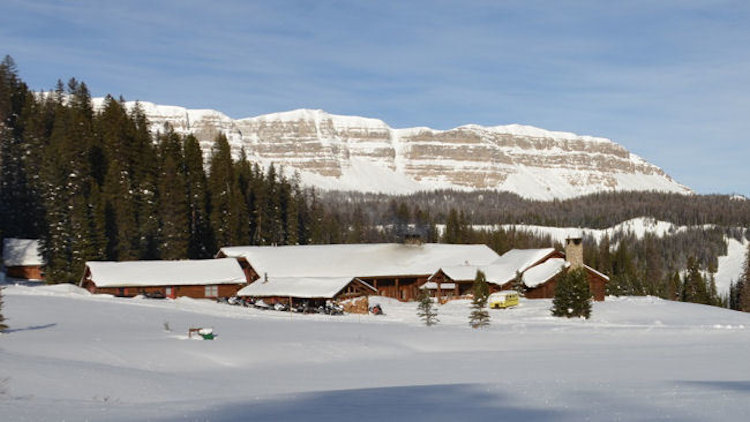 Snowmance this Valentine's Day at Brooks Lake Lodge