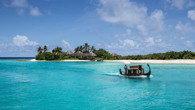 Four Seasons Launches Maldives' first Hydrofoil Experiences