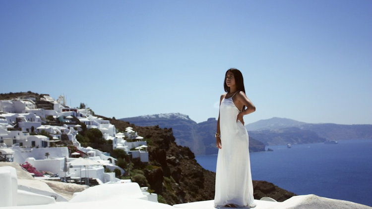 Visit the Most Instagrammed Destinations in Greece for a Professional Photoshoot