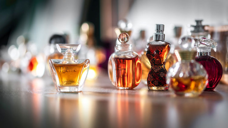 How to choose luxury perfumes?