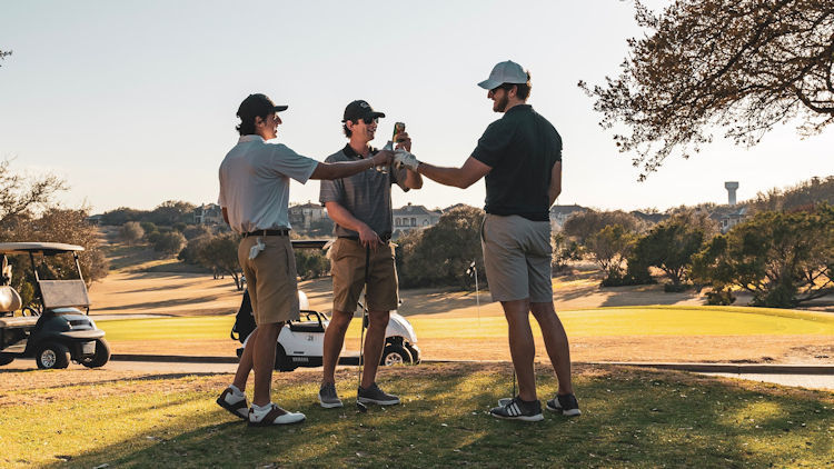The Importance of Wearing the Right Golf Sunglasses