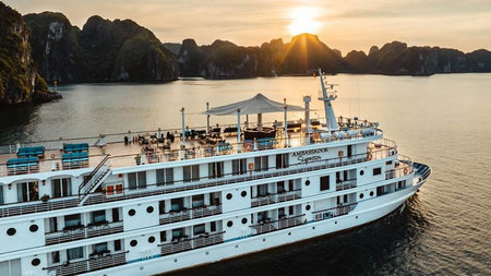 Ambassador Signature Sets Sail on Untouched Lan Ha Bay