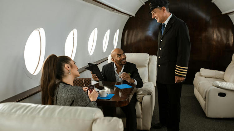 Discover the Freedom of Private Jet Travel: Luxury in the Skies
