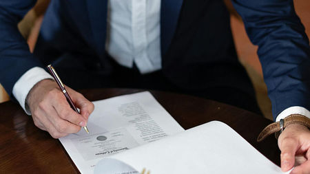 Why Every Luxury Entrepreneur Needs a High-End Business Attorney