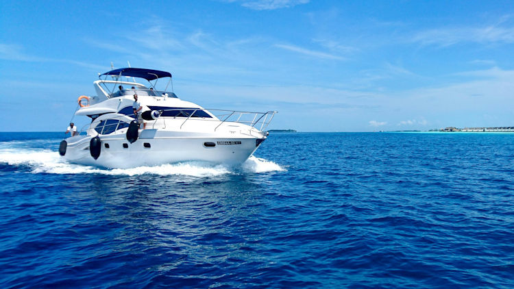 Luxury on the Water: A Private Yacht Charter Journey in Phuket