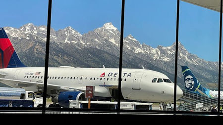 Jackson Hole's Snow King Resort - Direct Flights & Free Breakfast