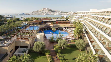 Artisan Collaborations Are Defining the Luxury Hotel Experience