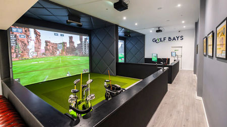 The Rise of Luxury Golf Simulators: Bringing Championship Courses Into Your Home 
