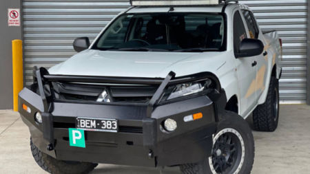 How to Choose a Quality Bull Bar for Your Luxury SUV When Shopping Online