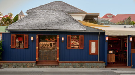Cyril Lignac’s Iconic Bar des Prés Arrives in Saint-Barthélemy
