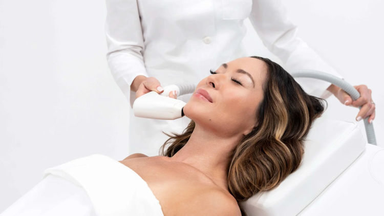 The 45 Minute Treatment That Replaces a Week of Recovery: The Luxury Traveler's Guide to Non-Surgical Skin Tightening