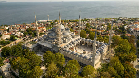 From Istanbul Airport to Sultanahmet: A Comfortable and Stress-Free Arrival Guide