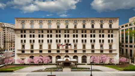 The St. Regis Washington, D.C. Partners with Sylvia Weinstock Weddings