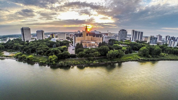 Visit Saskatoon This Summer for a Change of Scenery
