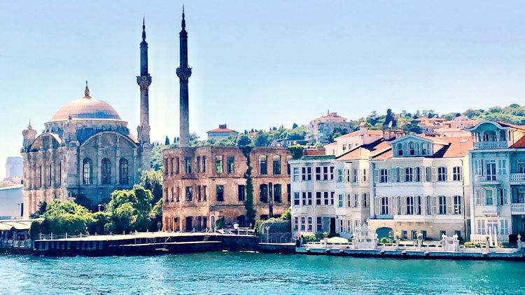 Istanbul Travel Guide – What To Do and See
