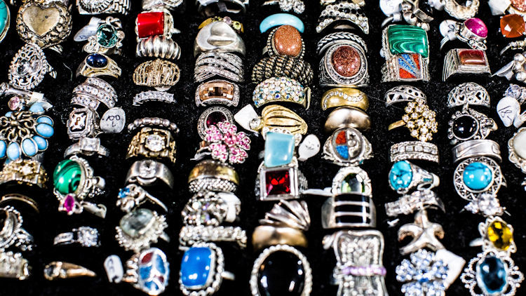 Vintage Jewelry That’ll be Your Best Companion in 2021