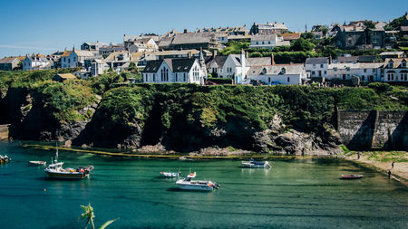 Best Tips to Plan Your Visit and Stay in Cornwall