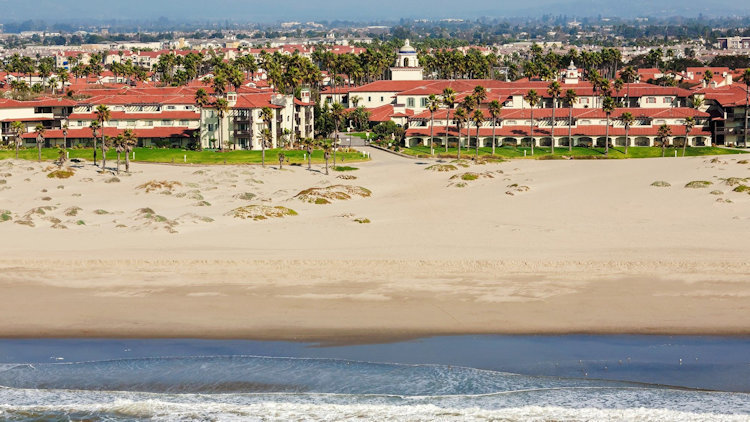 Zachari Dunes on Mandalay Beach, Curio Collection by Hilton Re-Opens on California Coast